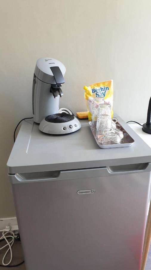 Centre - Salle De Bain, Réfrigérateur, Tv Et Machine à Café Privatifs - Cuisine Commune - Terrasse - De à 200m *